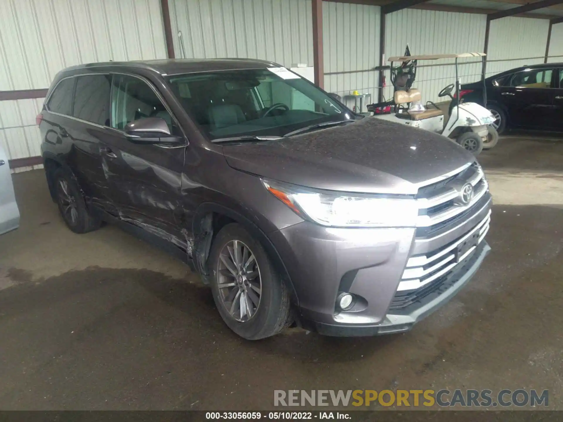 1 Photograph of a damaged car 5TDJZRFH8KS601944 TOYOTA HIGHLANDER 2019