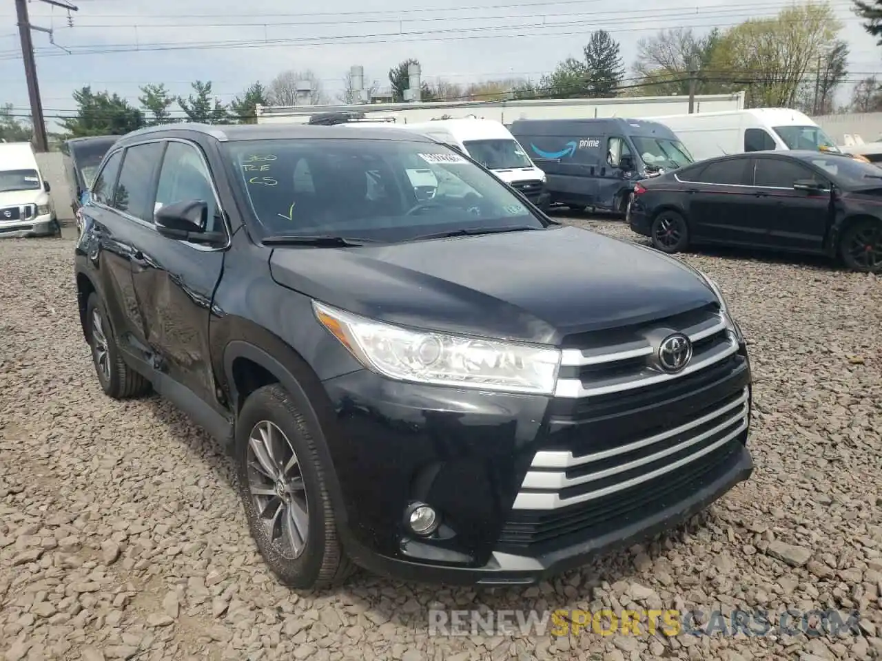 1 Photograph of a damaged car 5TDJZRFH8KS608893 TOYOTA HIGHLANDER 2019