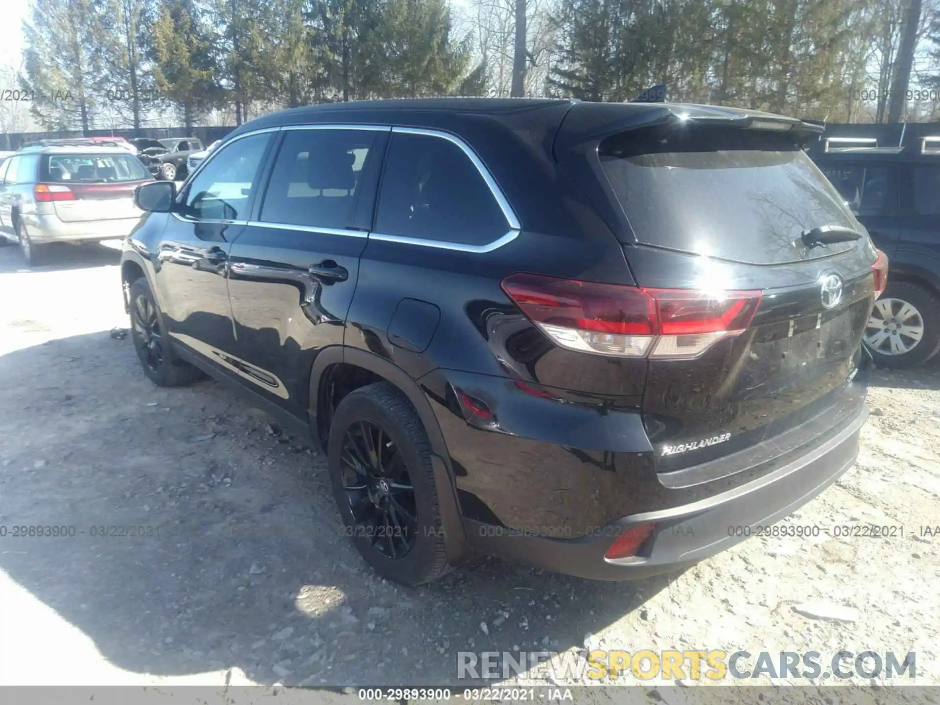 3 Photograph of a damaged car 5TDJZRFH8KS620252 TOYOTA HIGHLANDER 2019