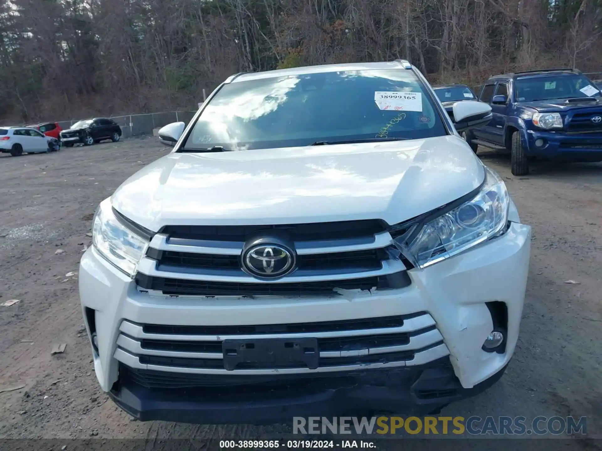 12 Photograph of a damaged car 5TDJZRFH8KS625340 TOYOTA HIGHLANDER 2019