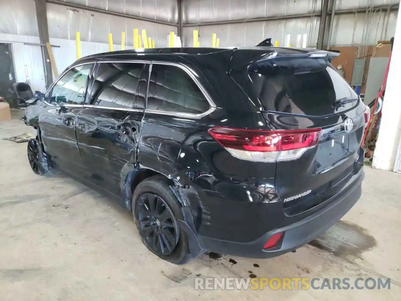 3 Фотография поврежденного автомобиля 5TDJZRFH8KS702420 TOYOTA HIGHLANDER 2019