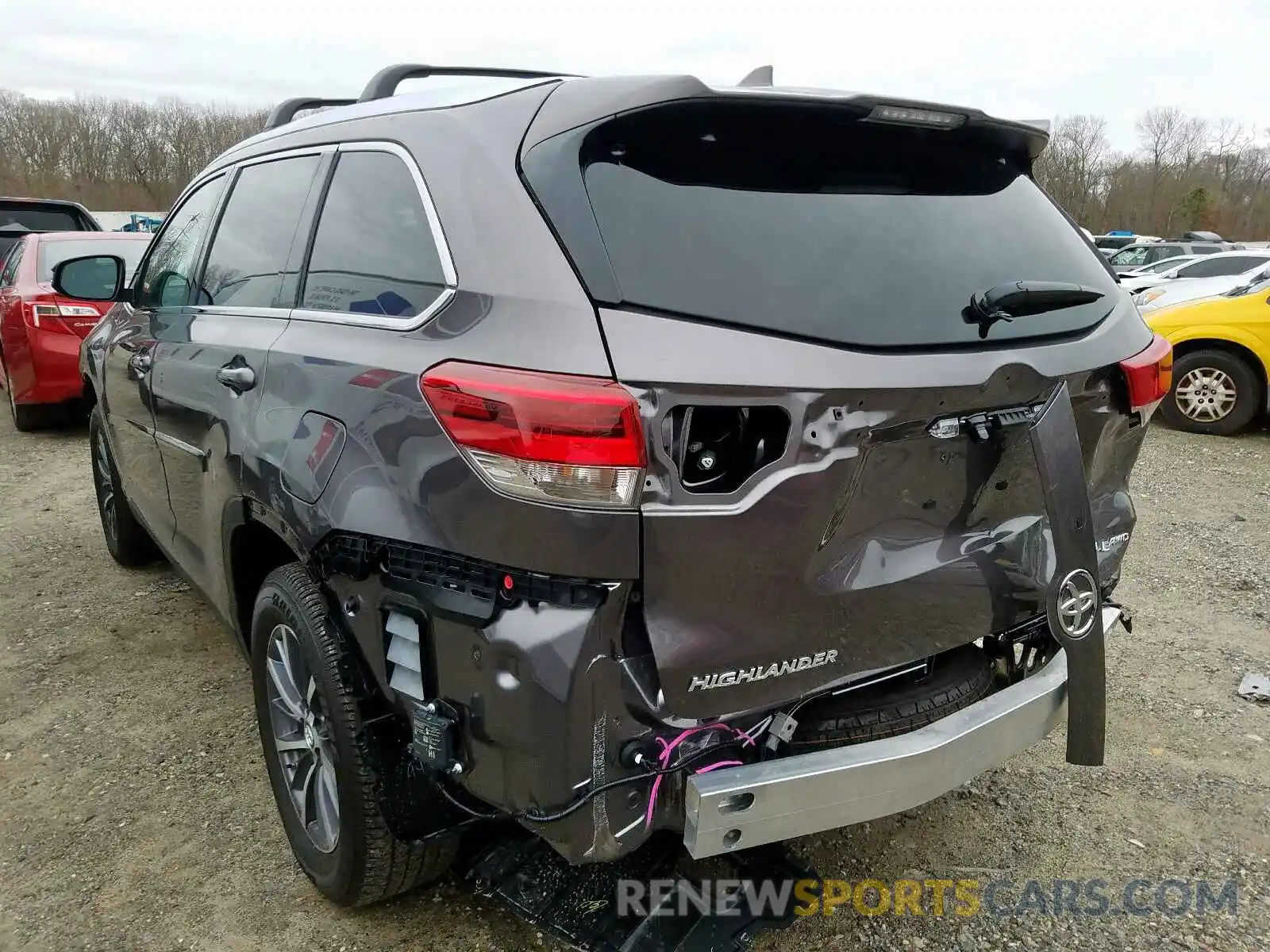 3 Фотография поврежденного автомобиля 5TDJZRFH8KS714938 TOYOTA HIGHLANDER 2019