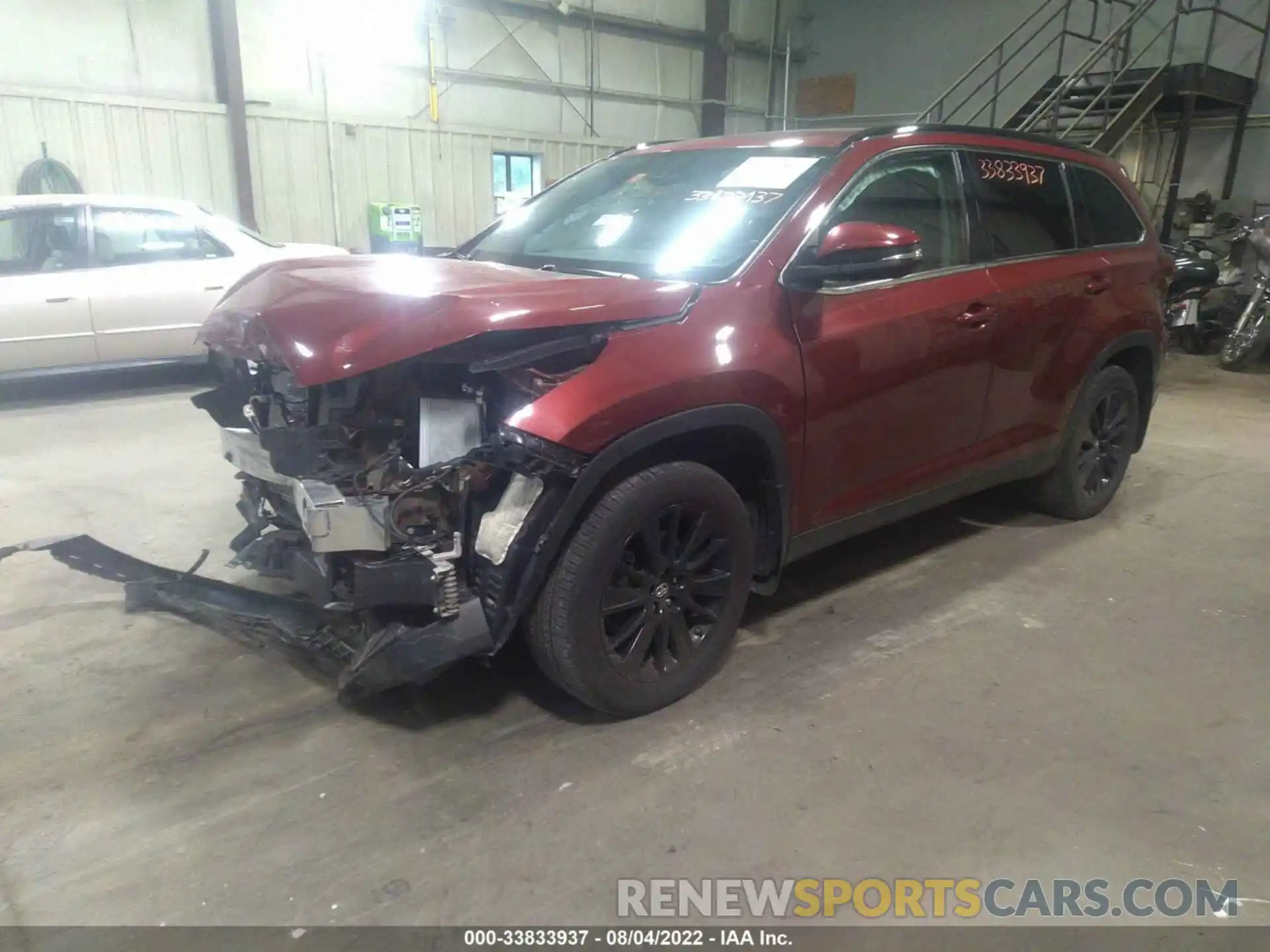 2 Photograph of a damaged car 5TDJZRFH8KS726250 TOYOTA HIGHLANDER 2019