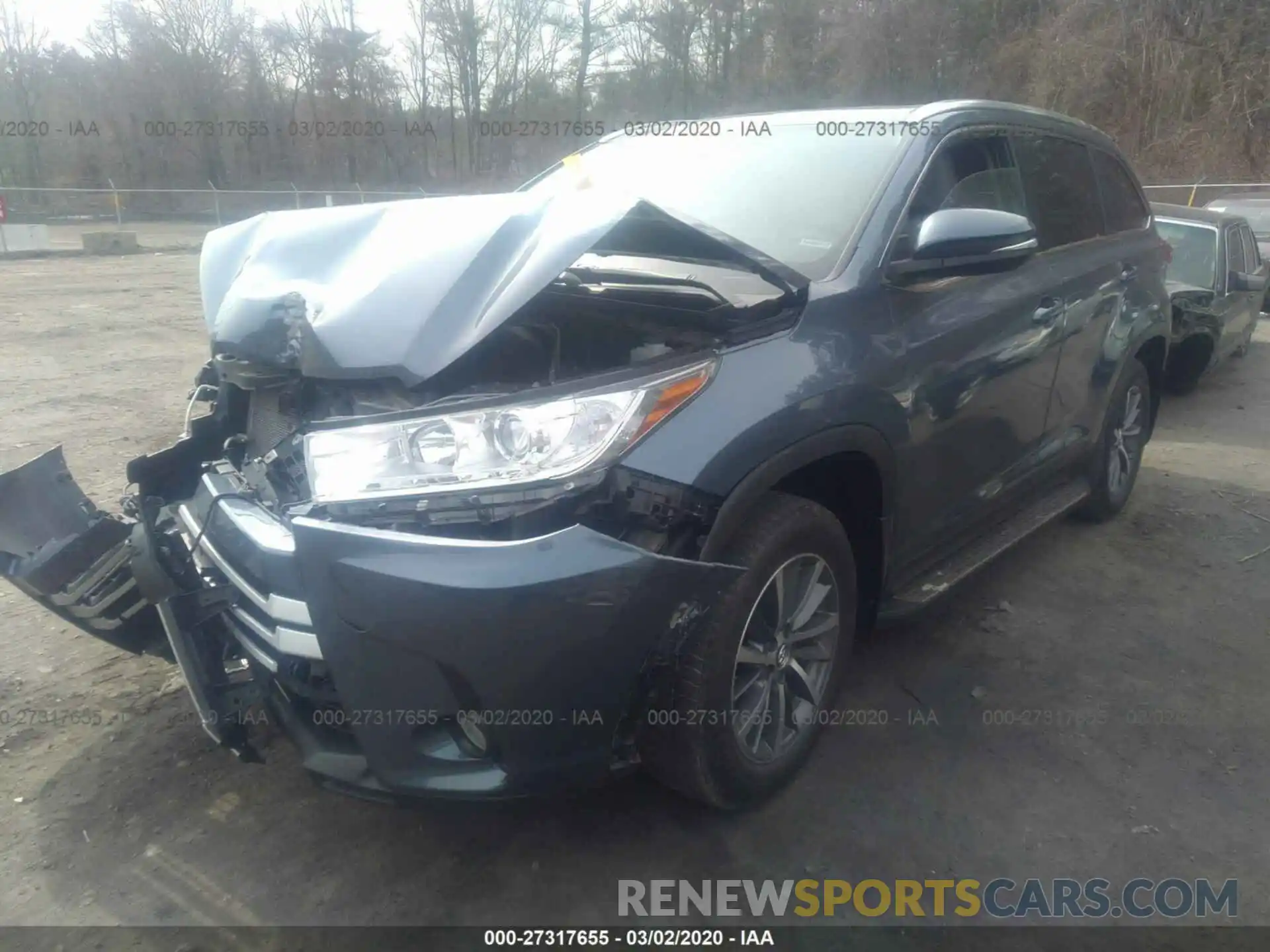 2 Photograph of a damaged car 5TDJZRFH8KS932023 TOYOTA HIGHLANDER 2019