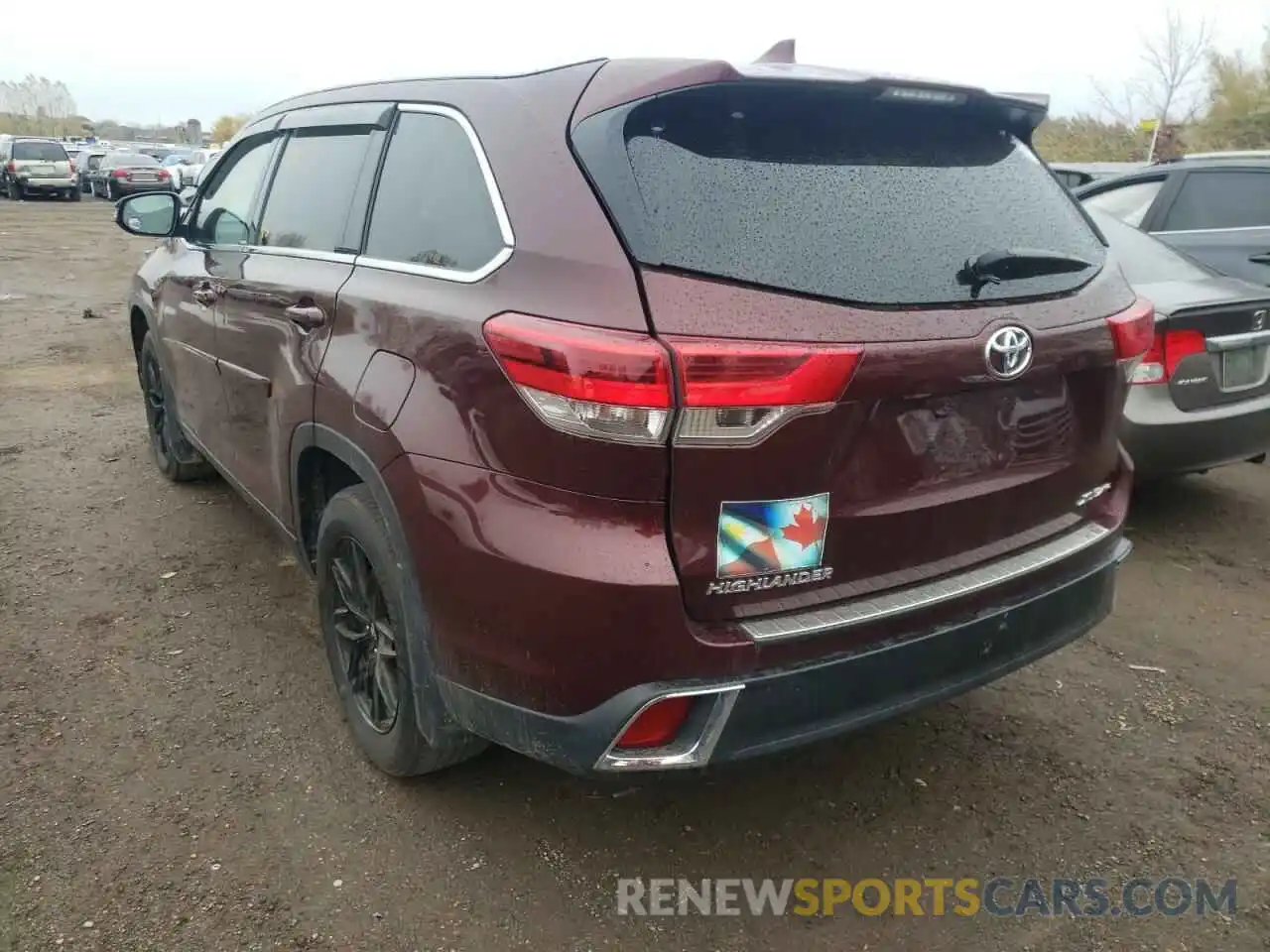 3 Photograph of a damaged car 5TDJZRFH8KS971680 TOYOTA HIGHLANDER 2019