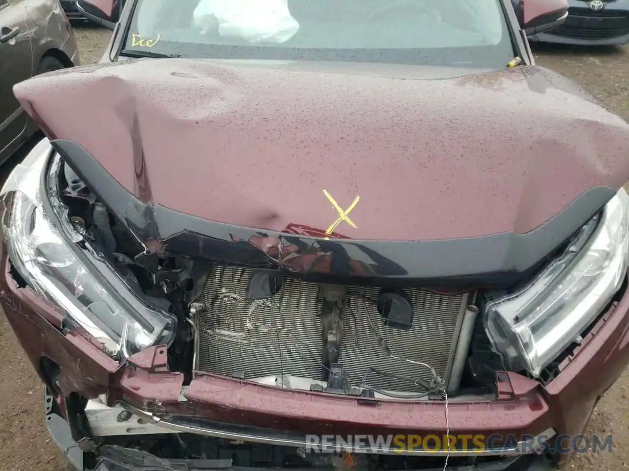 7 Photograph of a damaged car 5TDJZRFH8KS971680 TOYOTA HIGHLANDER 2019