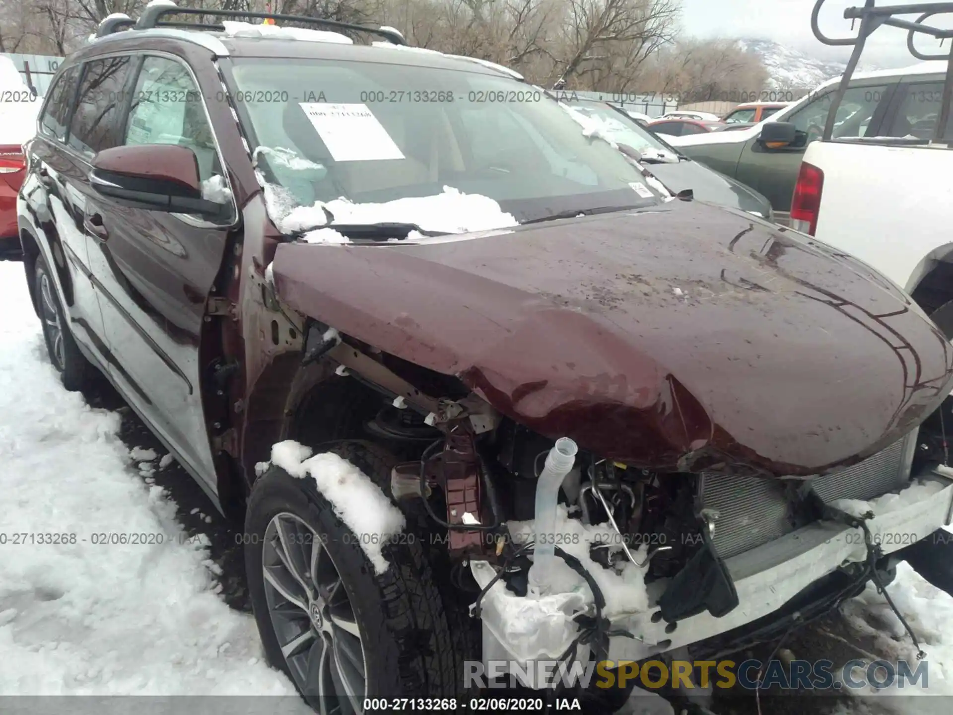 1 Photograph of a damaged car 5TDJZRFH8KS973185 TOYOTA HIGHLANDER 2019