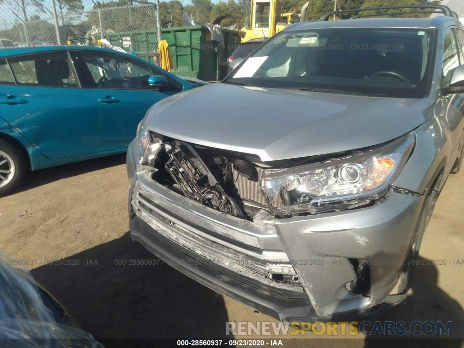 6 Photograph of a damaged car 5TDJZRFH9KS562572 TOYOTA HIGHLANDER 2019