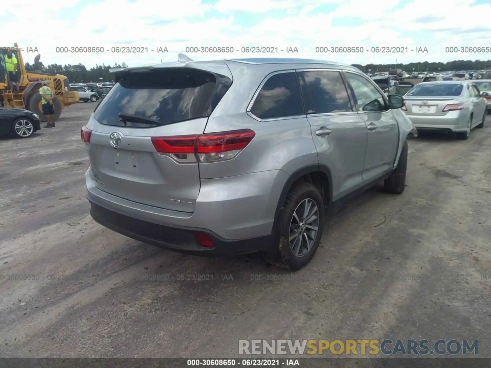 4 Фотография поврежденного автомобиля 5TDJZRFH9KS565391 TOYOTA HIGHLANDER 2019