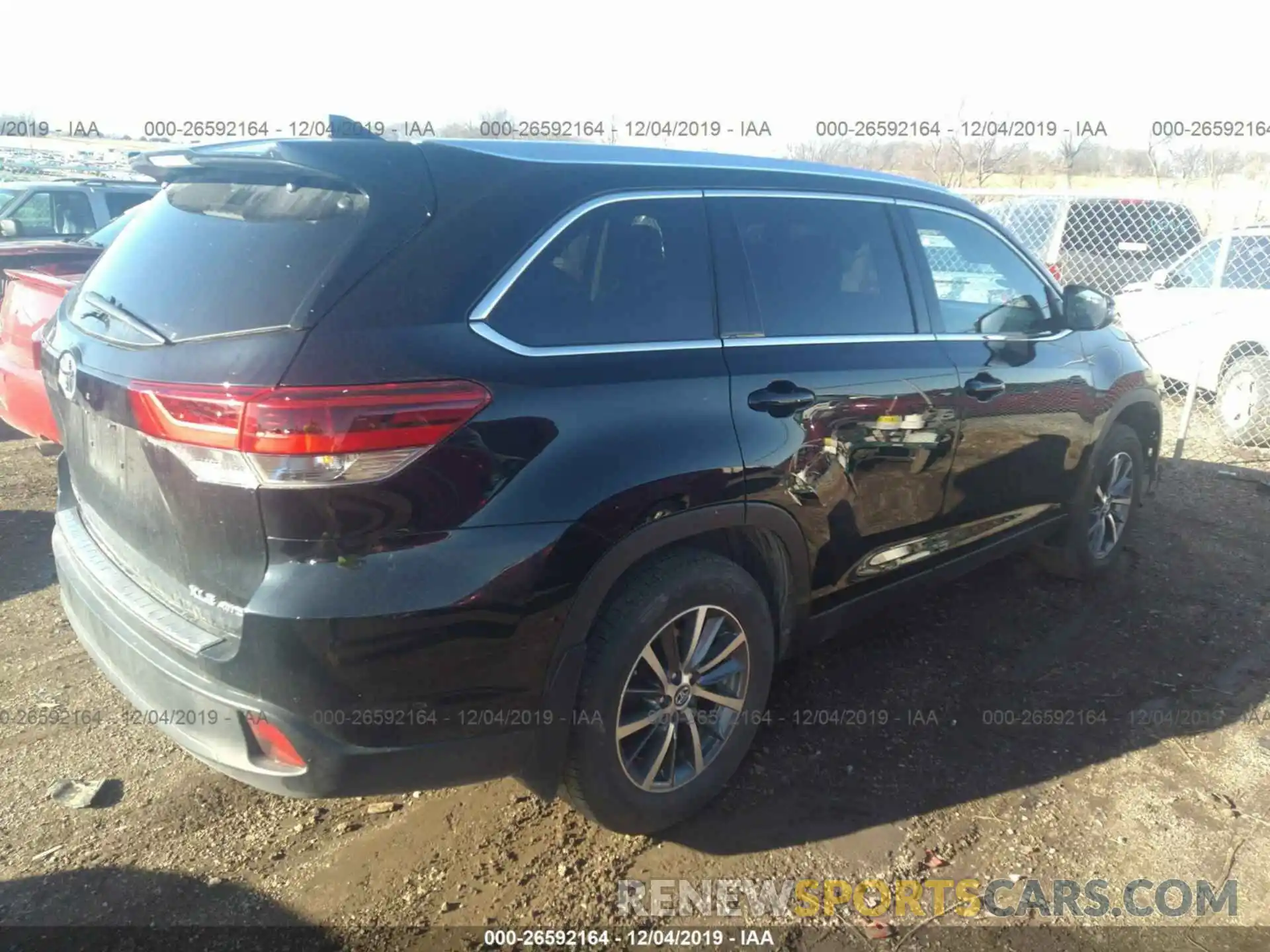 4 Фотография поврежденного автомобиля 5TDJZRFH9KS565908 TOYOTA HIGHLANDER 2019