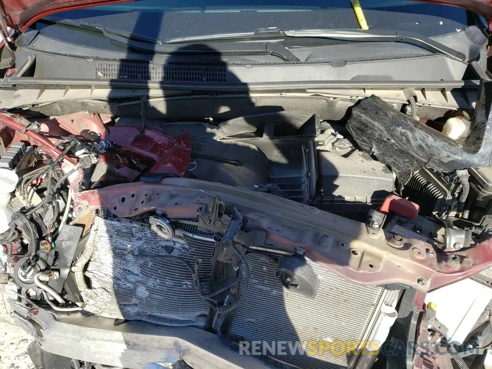 7 Photograph of a damaged car 5TDJZRFH9KS572759 TOYOTA HIGHLANDER 2019