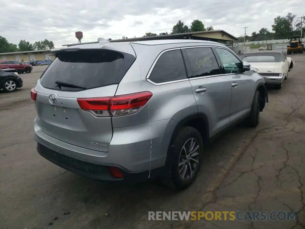 4 Фотография поврежденного автомобиля 5TDJZRFH9KS575855 TOYOTA HIGHLANDER 2019