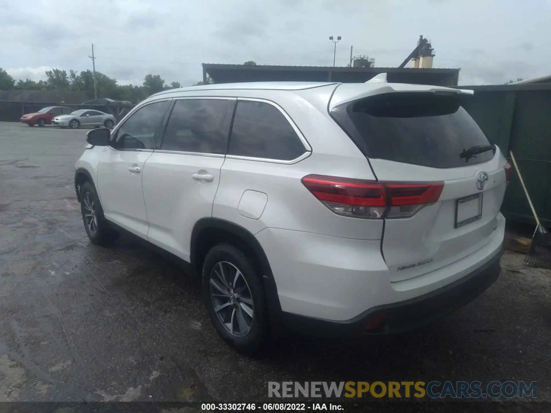 3 Фотография поврежденного автомобиля 5TDJZRFH9KS575953 TOYOTA HIGHLANDER 2019