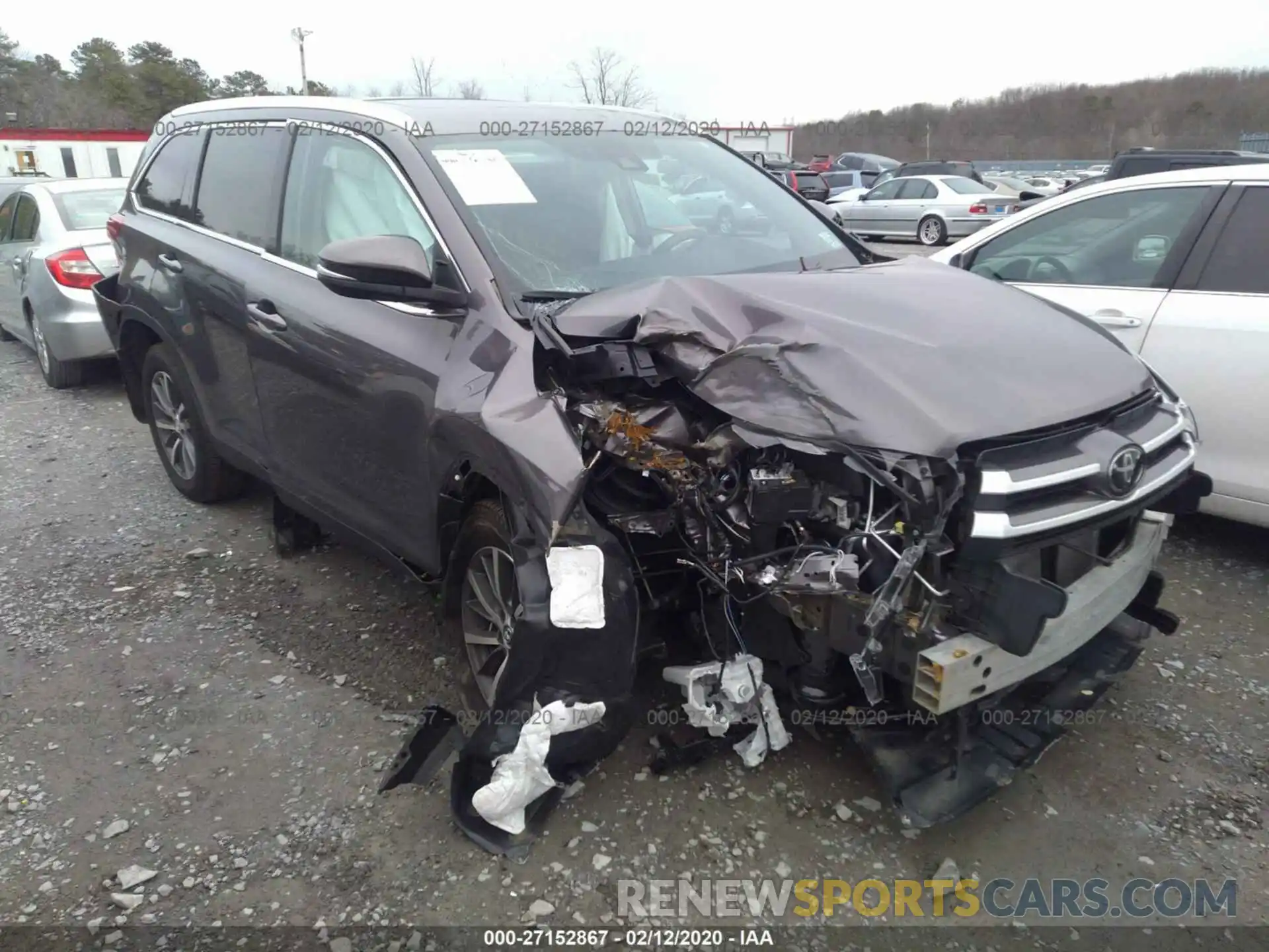 1 Photograph of a damaged car 5TDJZRFH9KS578979 TOYOTA HIGHLANDER 2019