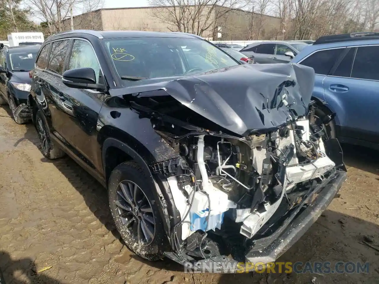 1 Photograph of a damaged car 5TDJZRFH9KS582191 TOYOTA HIGHLANDER 2019