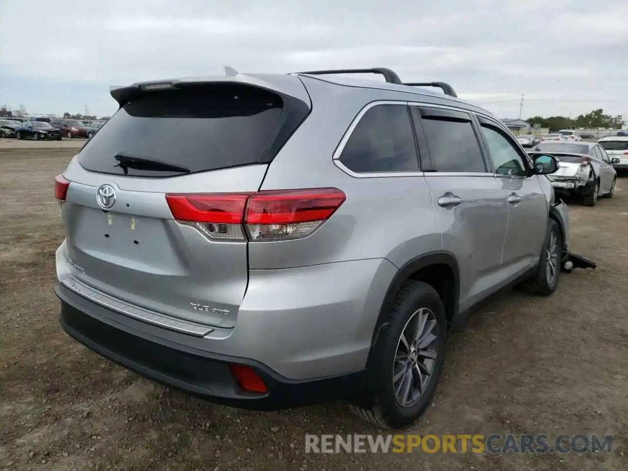 4 Фотография поврежденного автомобиля 5TDJZRFH9KS587780 TOYOTA HIGHLANDER 2019