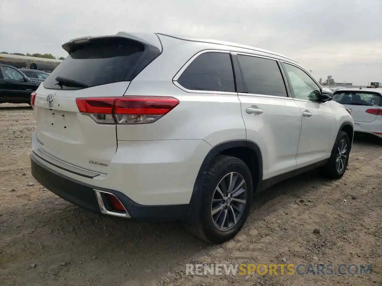 4 Фотография поврежденного автомобиля 5TDJZRFH9KS590761 TOYOTA HIGHLANDER 2019