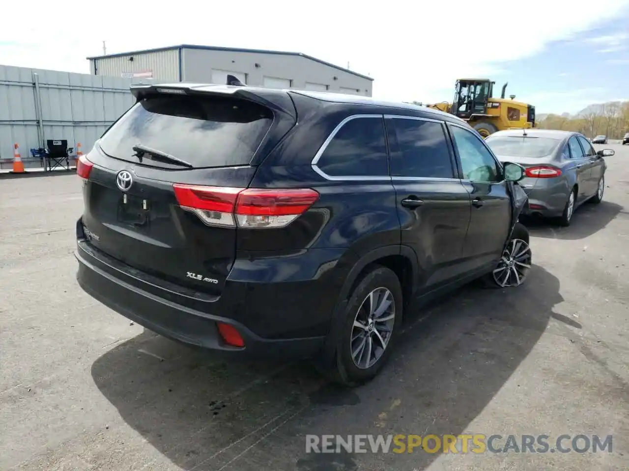 4 Фотография поврежденного автомобиля 5TDJZRFH9KS592249 TOYOTA HIGHLANDER 2019