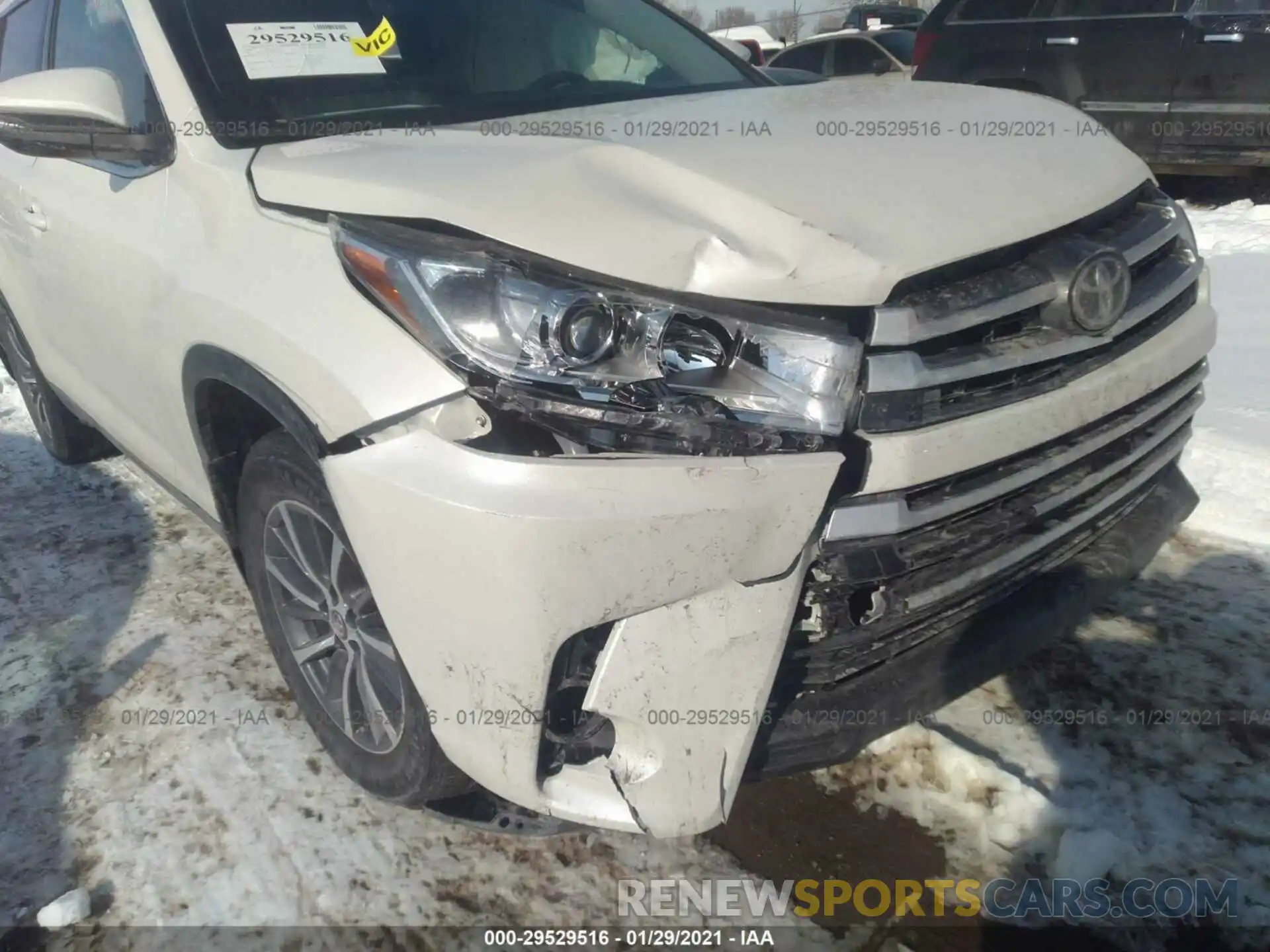 6 Photograph of a damaged car 5TDJZRFH9KS608241 TOYOTA HIGHLANDER 2019