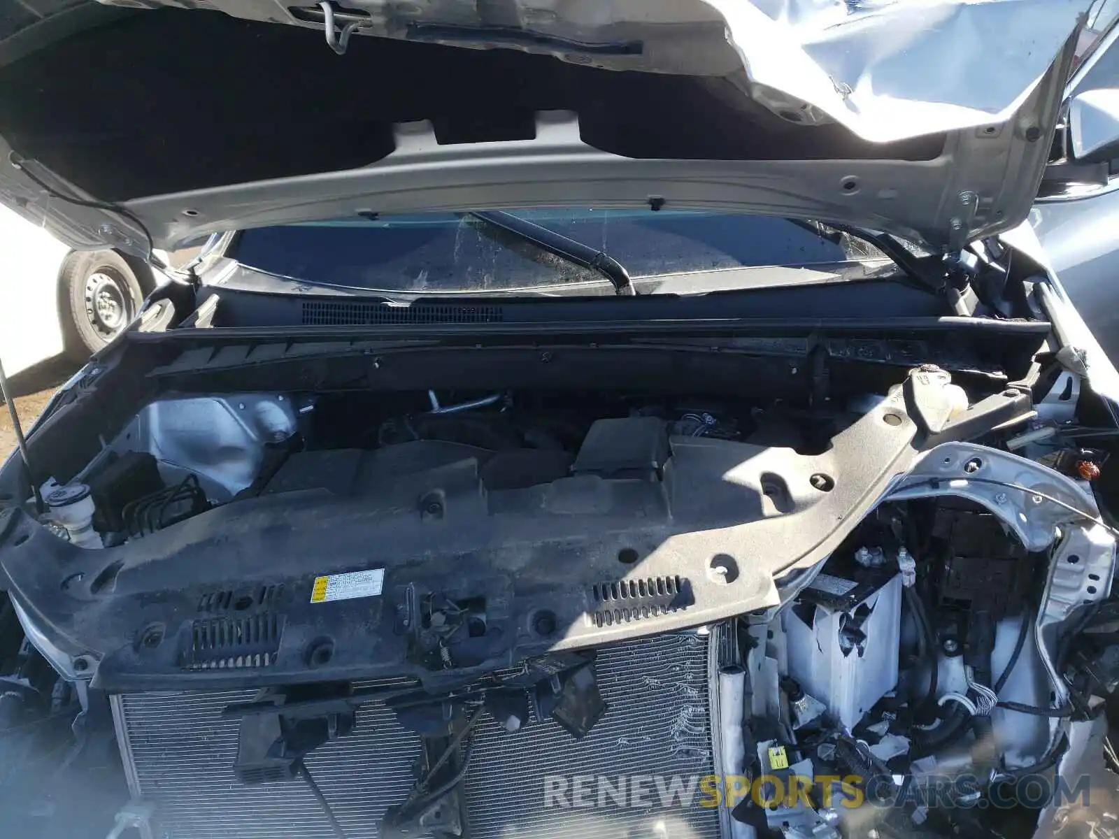 7 Photograph of a damaged car 5TDJZRFH9KS611219 TOYOTA HIGHLANDER 2019