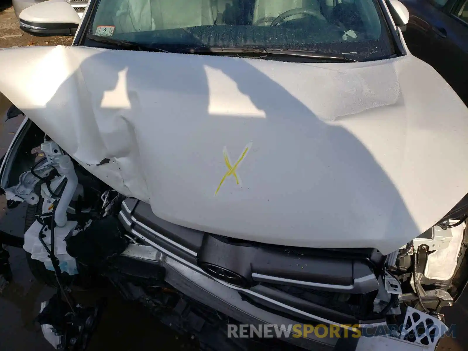 7 Photograph of a damaged car 5TDJZRFH9KS613455 TOYOTA HIGHLANDER 2019