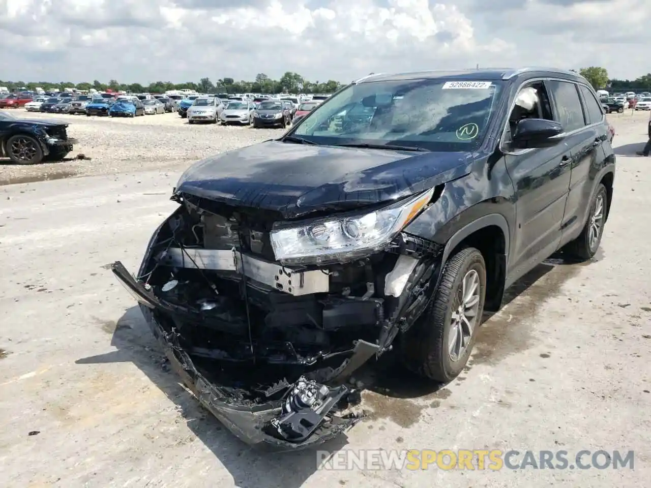 2 Photograph of a damaged car 5TDJZRFH9KS621880 TOYOTA HIGHLANDER 2019