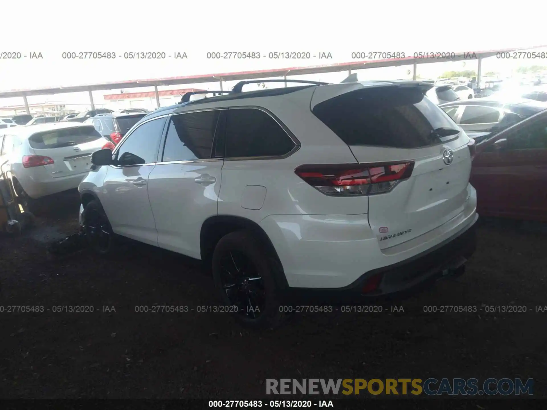 3 Photograph of a damaged car 5TDJZRFH9KS627999 TOYOTA HIGHLANDER 2019