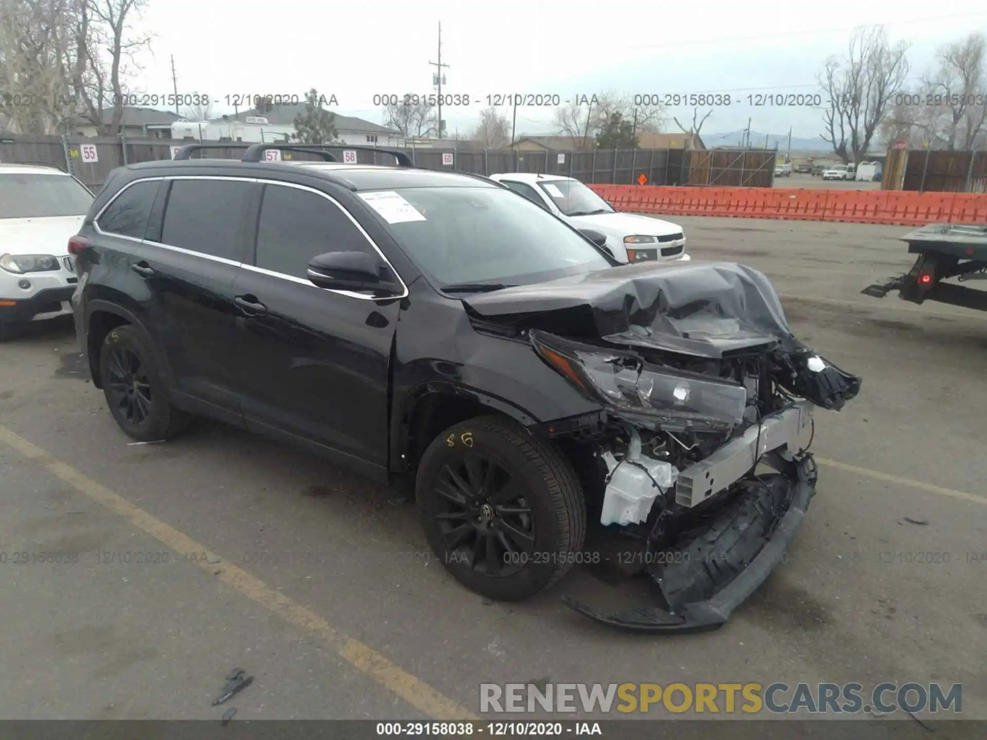 1 Photograph of a damaged car 5TDJZRFH9KS628697 TOYOTA HIGHLANDER 2019