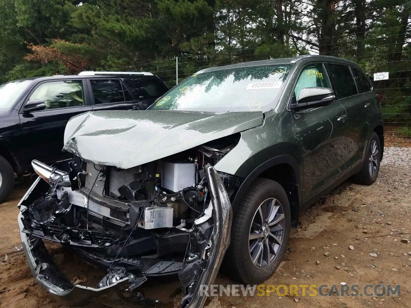 2 Photograph of a damaged car 5TDJZRFH9KS710168 TOYOTA HIGHLANDER 2019