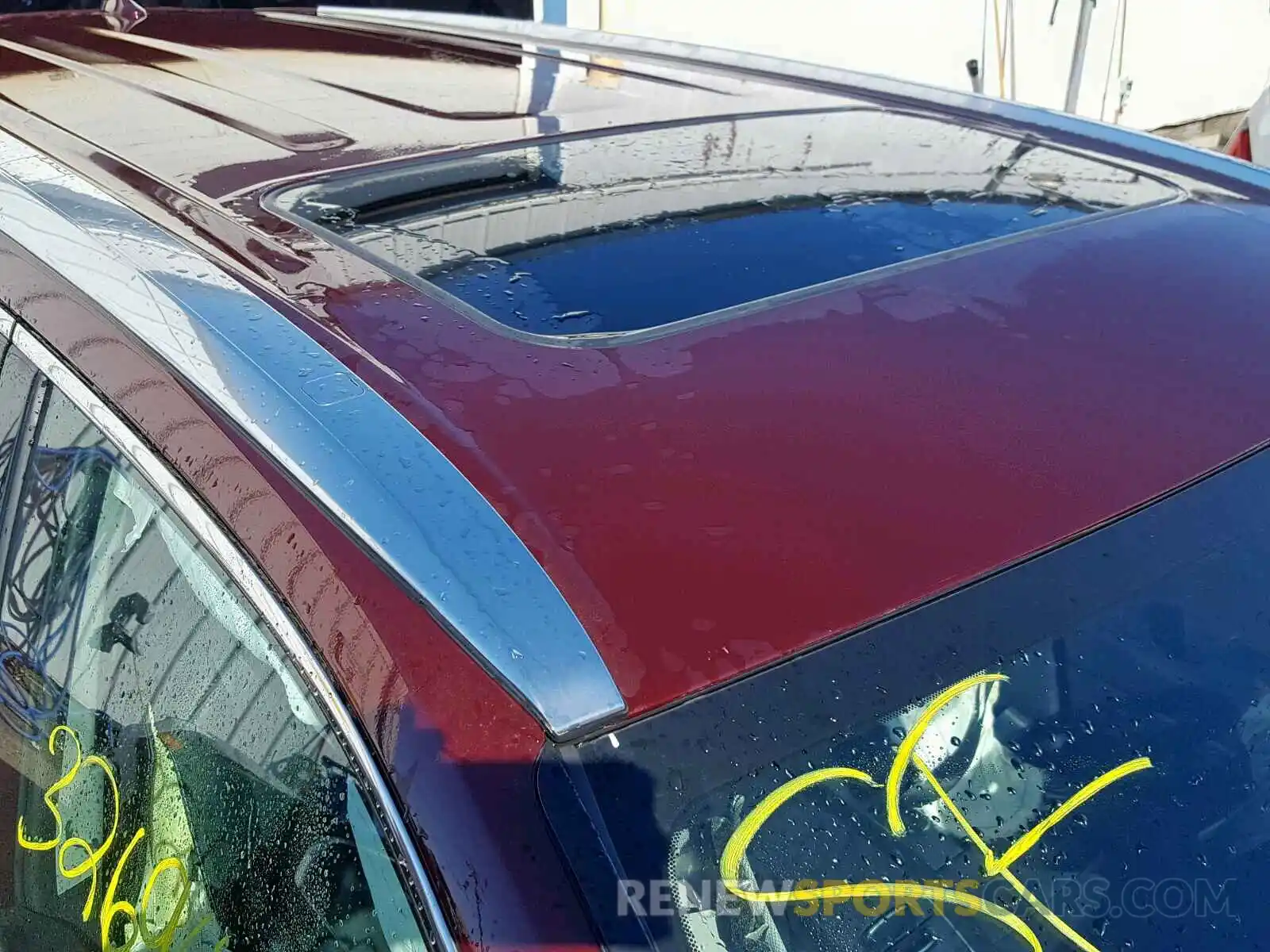 9 Photograph of a damaged car 5TDJZRFH9KS915800 TOYOTA HIGHLANDER 2019