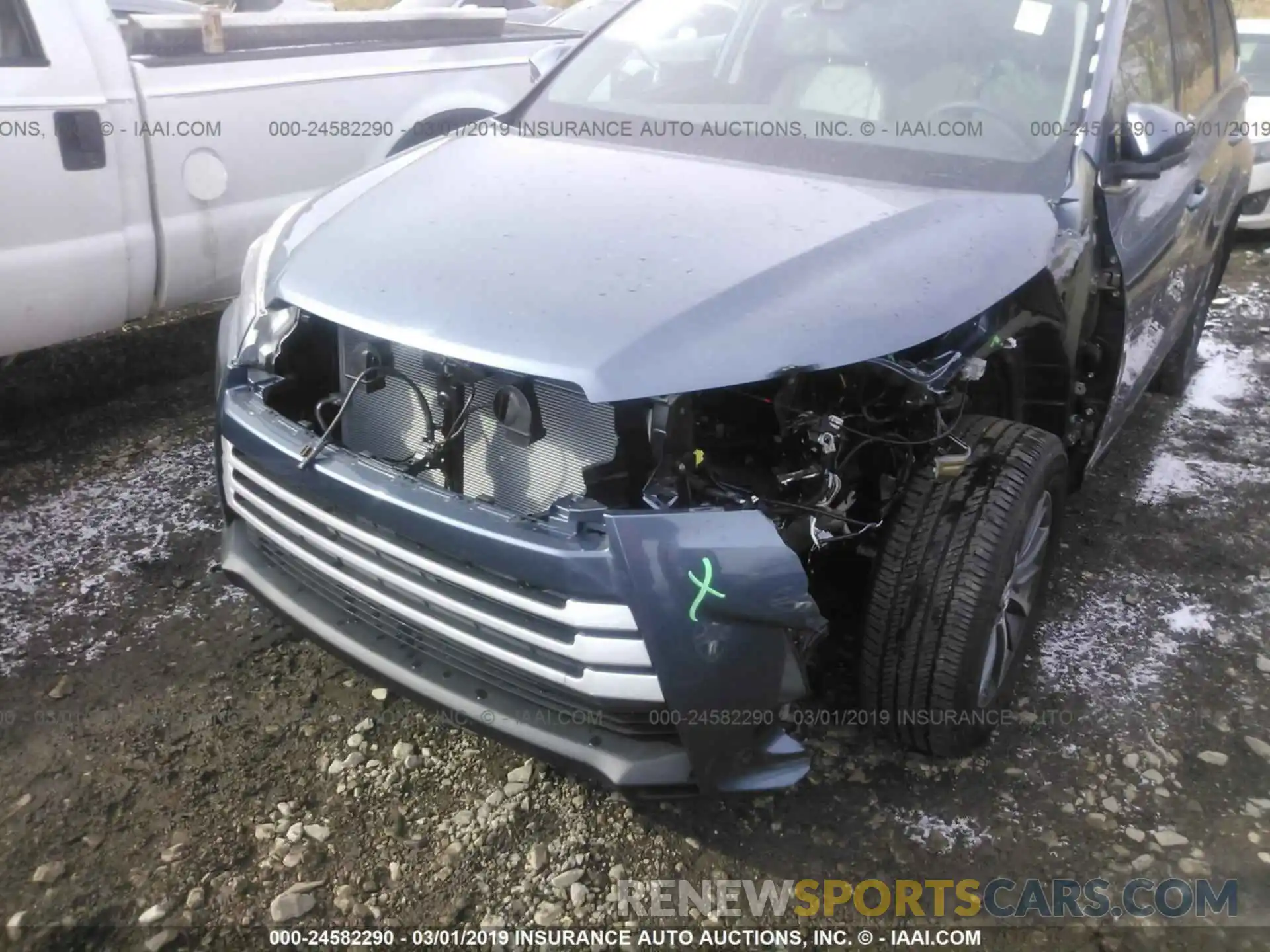 6 Photograph of a damaged car 5TDJZRFH9KS916221 TOYOTA HIGHLANDER 2019