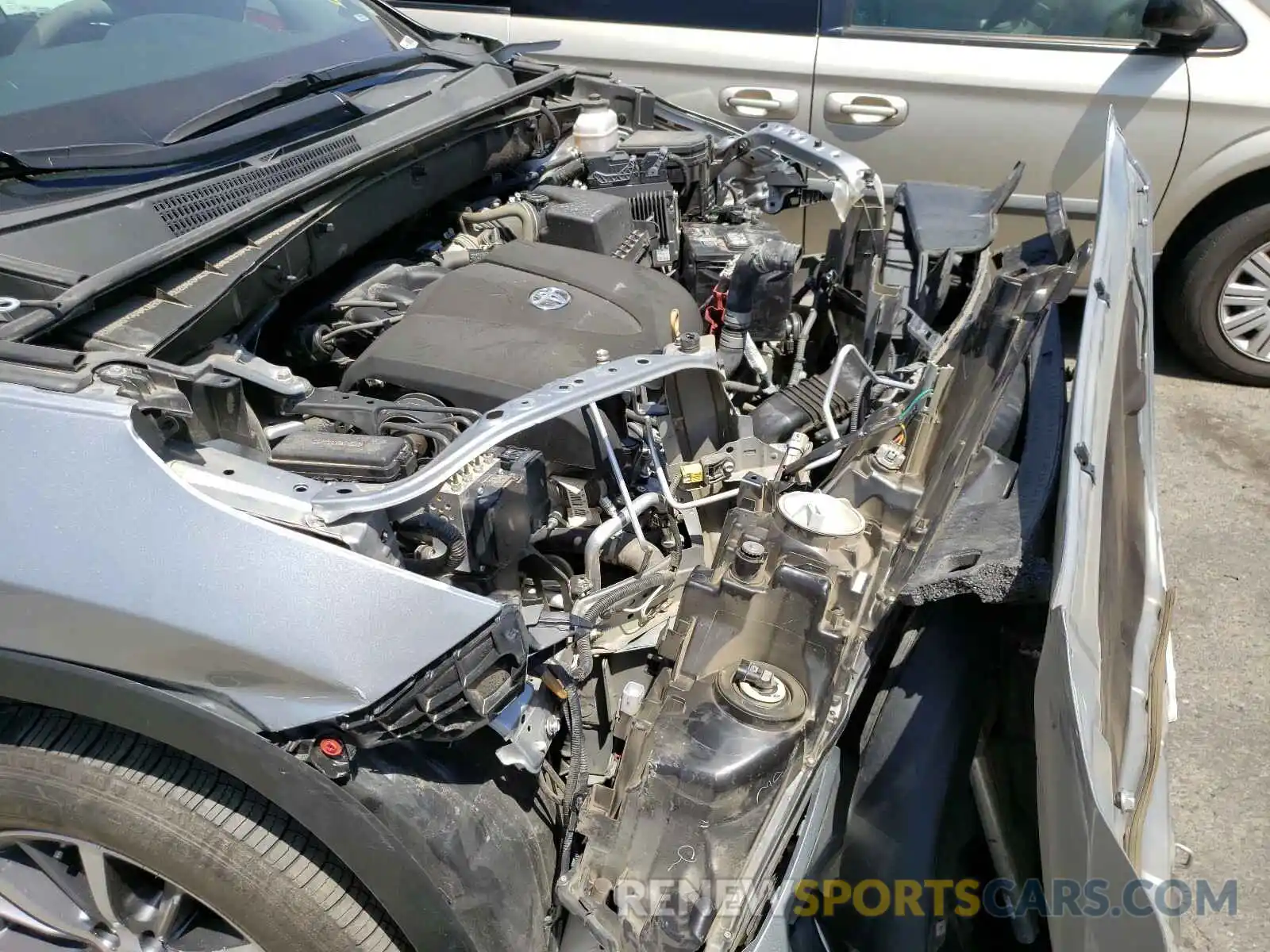 9 Photograph of a damaged car 5TDJZRFH9KS934654 TOYOTA HIGHLANDER 2019