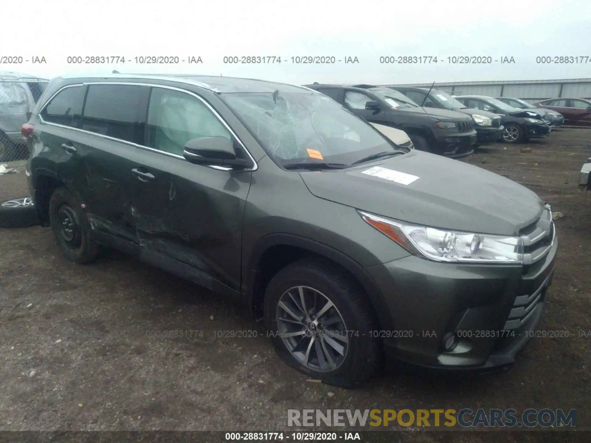 1 Photograph of a damaged car 5TDJZRFH9KS947694 TOYOTA HIGHLANDER 2019