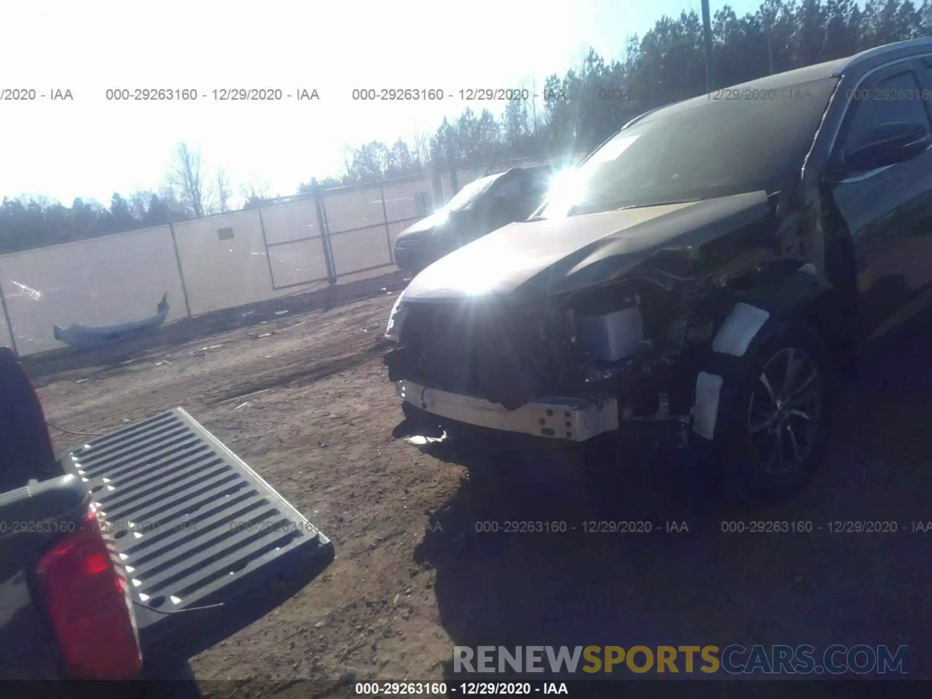 6 Photograph of a damaged car 5TDJZRFH9KS948411 TOYOTA HIGHLANDER 2019