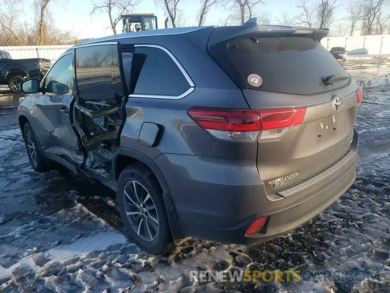 3 Фотография поврежденного автомобиля 5TDJZRFH9KS992506 TOYOTA HIGHLANDER 2019