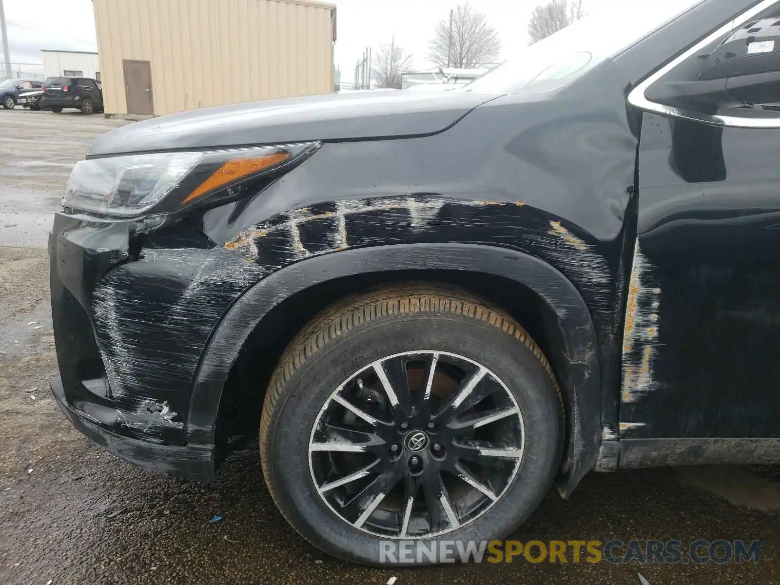 9 Photograph of a damaged car 5TDJZRFHXKS568090 TOYOTA HIGHLANDER 2019