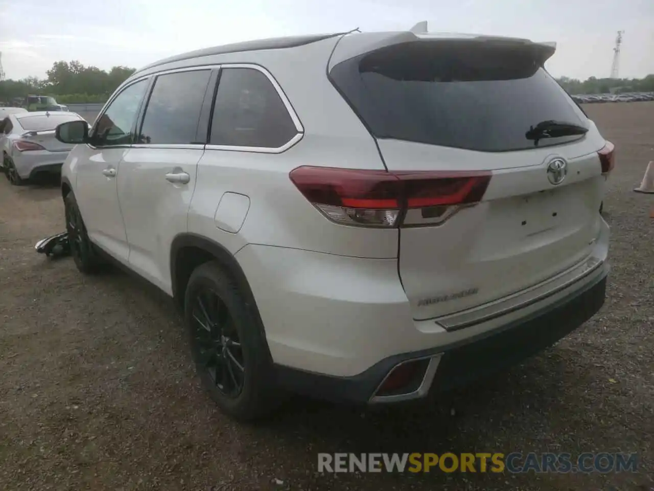 3 Фотография поврежденного автомобиля 5TDJZRFHXKS568784 TOYOTA HIGHLANDER 2019