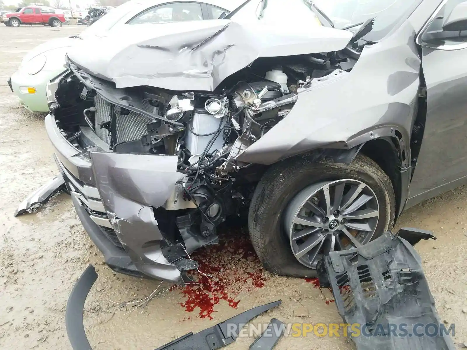9 Фотография поврежденного автомобиля 5TDJZRFHXKS569675 TOYOTA HIGHLANDER 2019