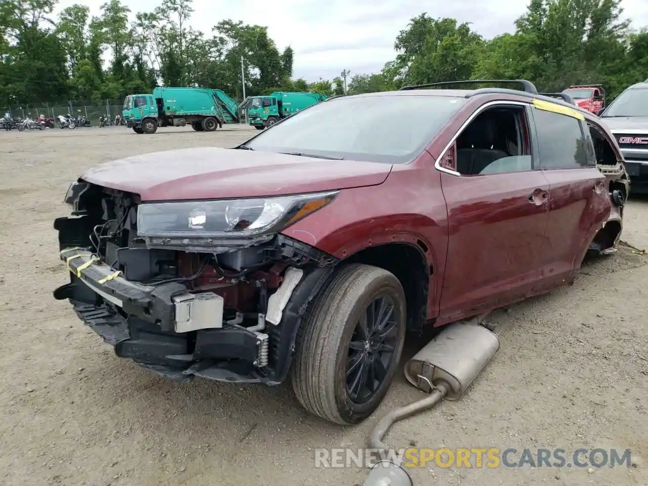 2 Photograph of a damaged car 5TDJZRFHXKS572950 TOYOTA HIGHLANDER 2019