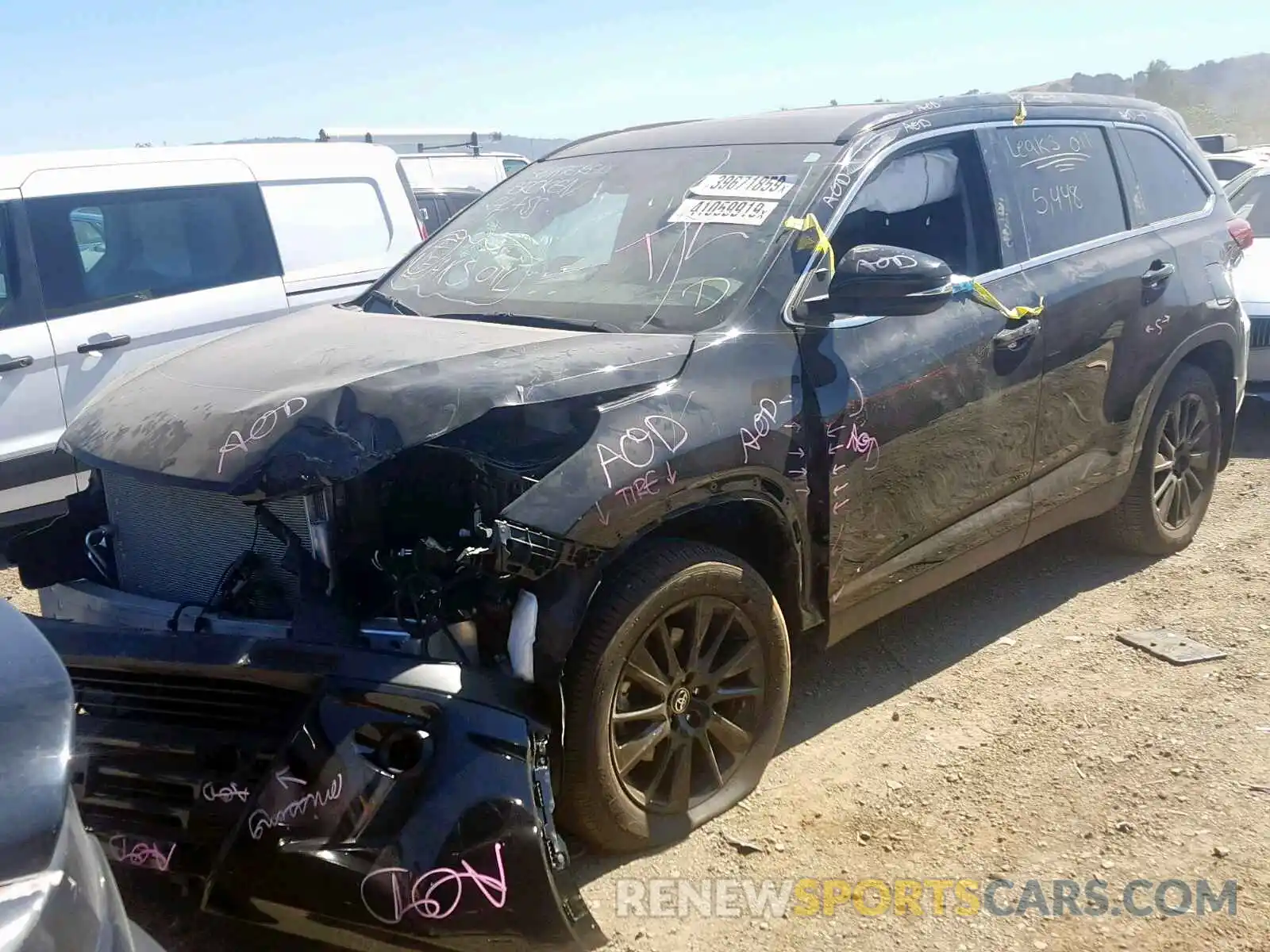 2 Photograph of a damaged car 5TDJZRFHXKS573208 TOYOTA HIGHLANDER 2019