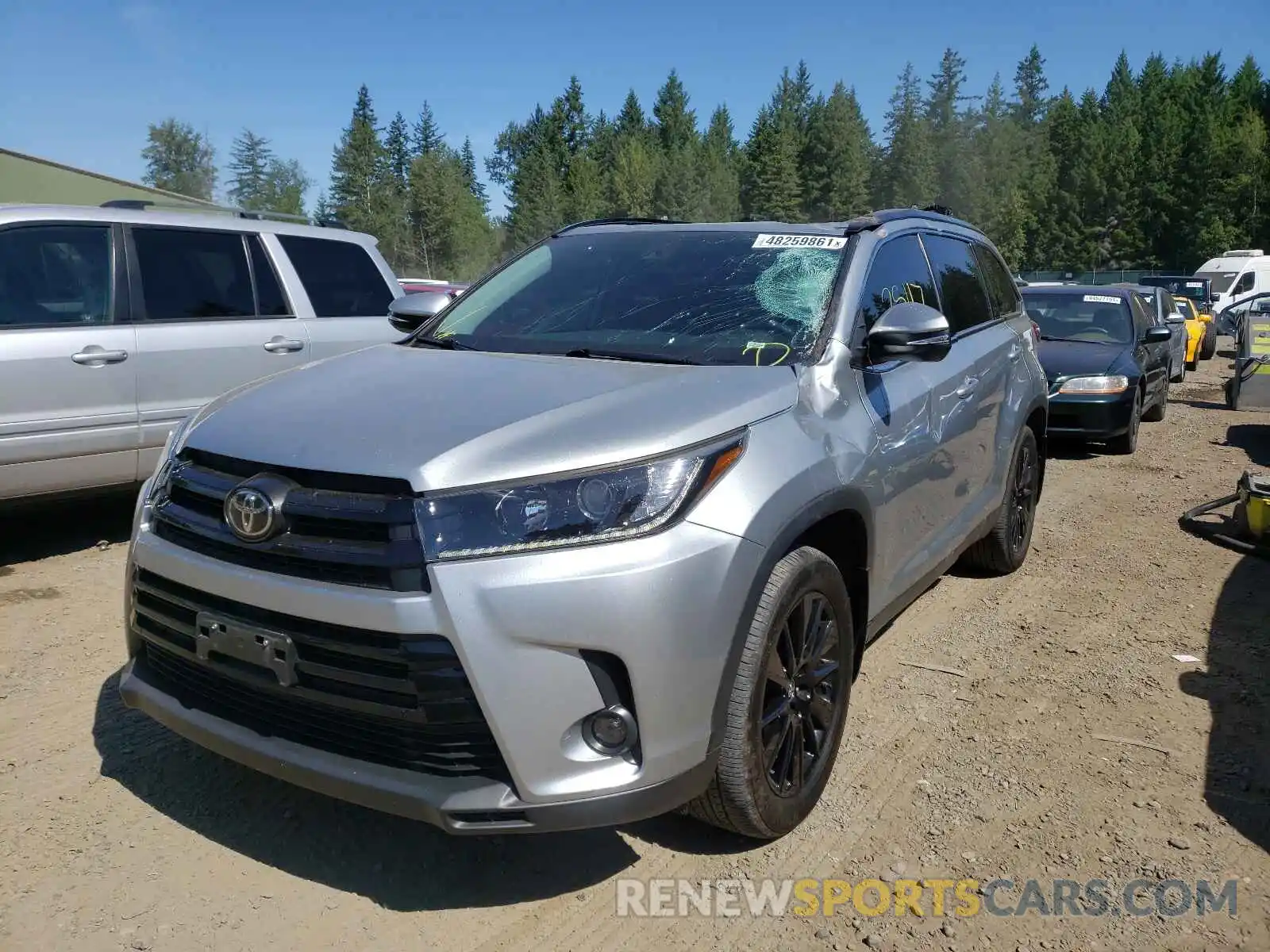 2 Photograph of a damaged car 5TDJZRFHXKS573631 TOYOTA HIGHLANDER 2019