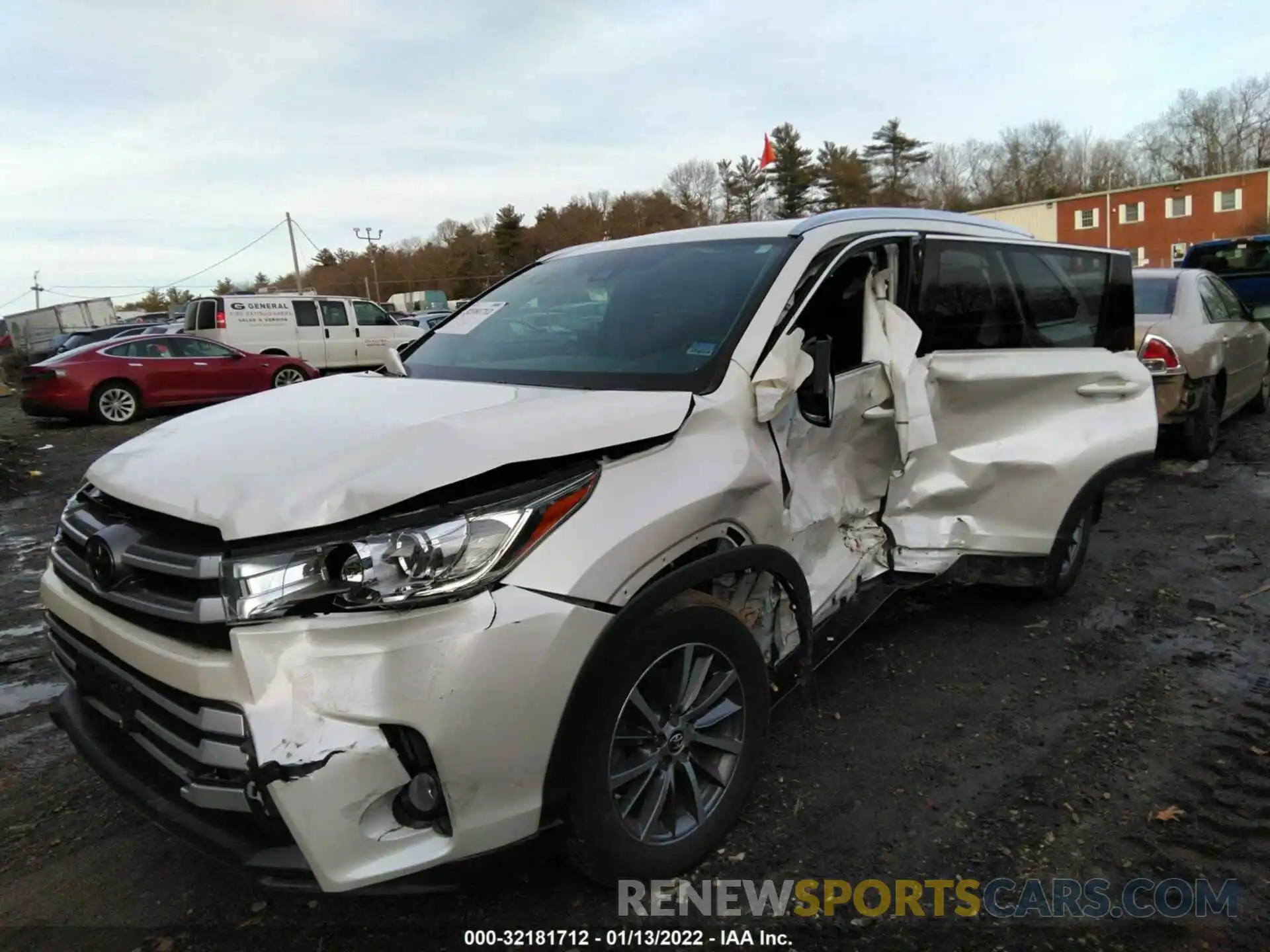 6 Photograph of a damaged car 5TDJZRFHXKS576996 TOYOTA HIGHLANDER 2019