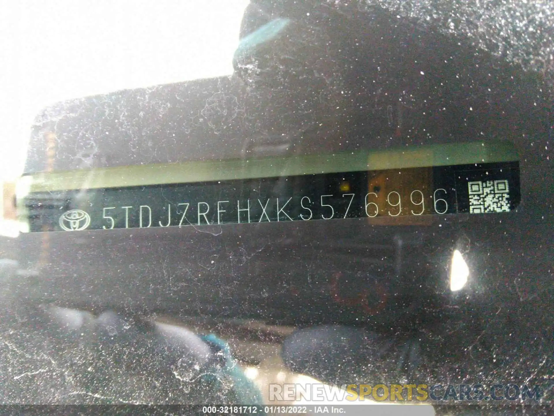 9 Фотография поврежденного автомобиля 5TDJZRFHXKS576996 TOYOTA HIGHLANDER 2019