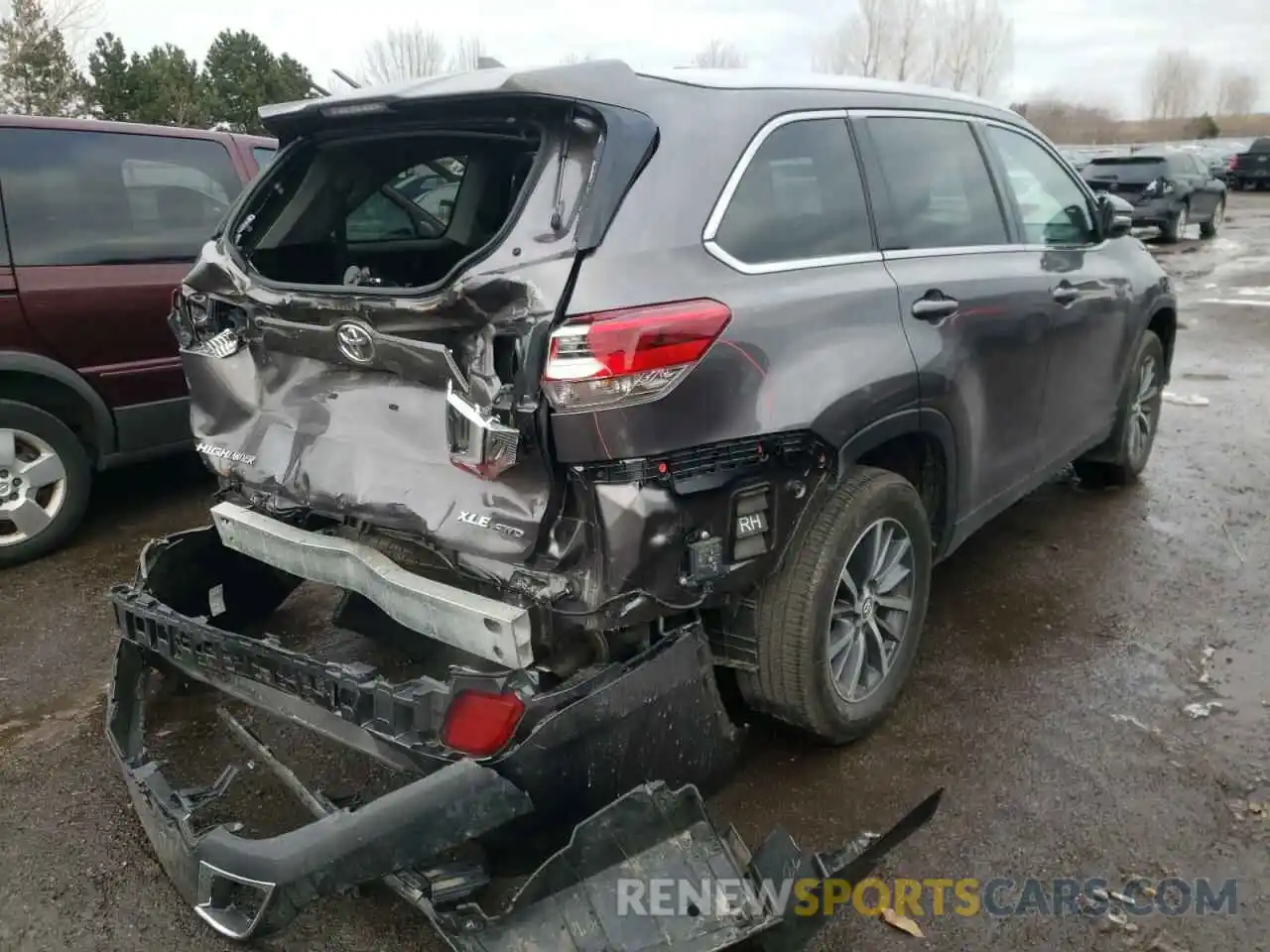 4 Фотография поврежденного автомобиля 5TDJZRFHXKS577582 TOYOTA HIGHLANDER 2019