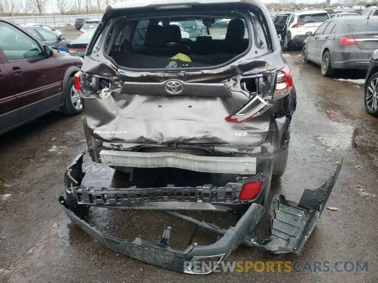 9 Photograph of a damaged car 5TDJZRFHXKS577582 TOYOTA HIGHLANDER 2019