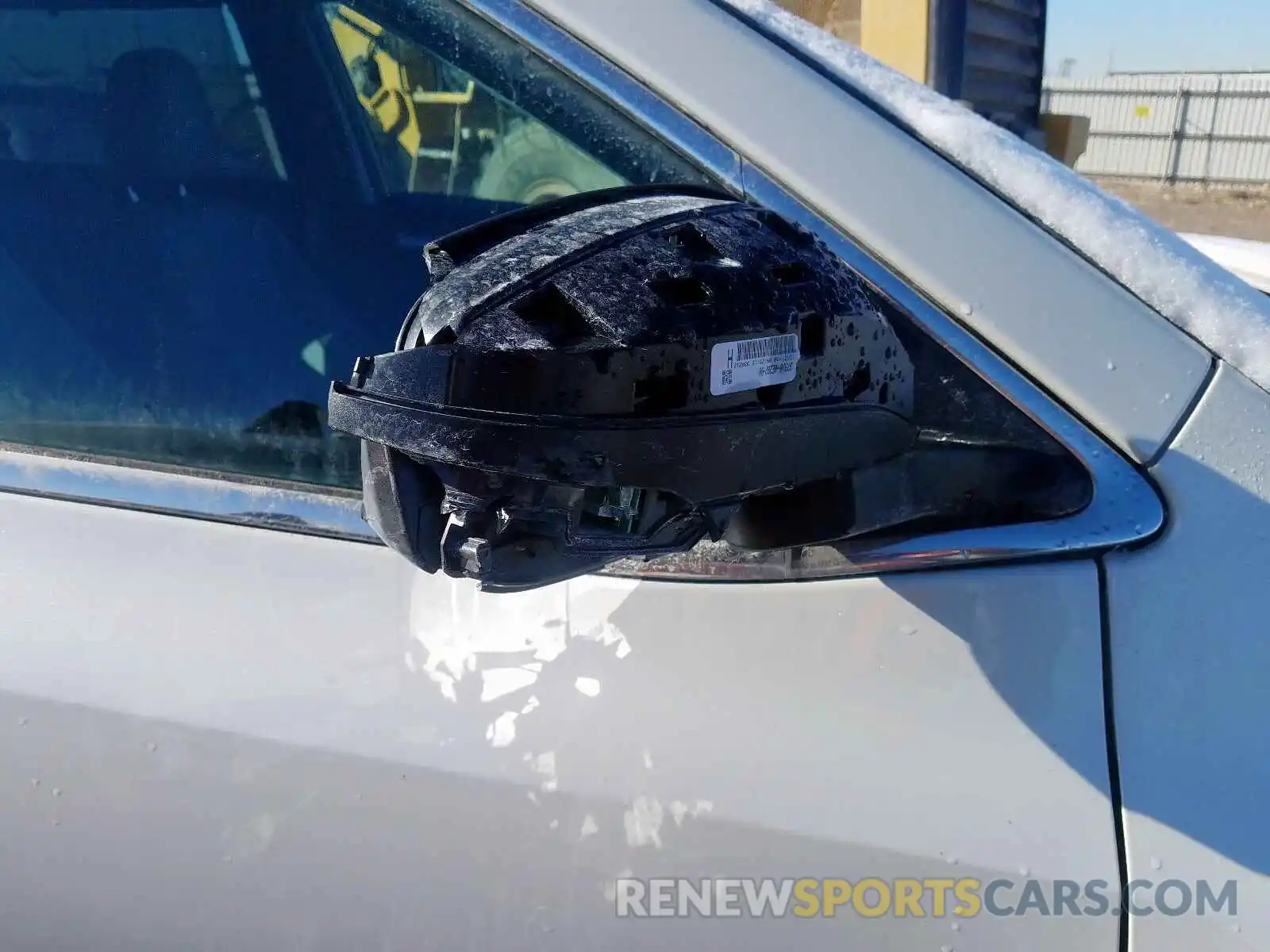 9 Photograph of a damaged car 5TDJZRFHXKS578134 TOYOTA HIGHLANDER 2019