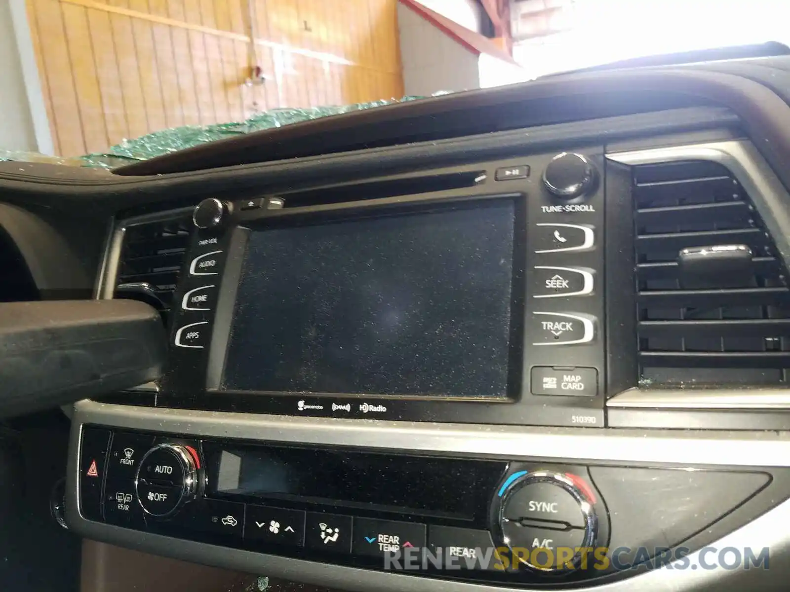 9 Фотография поврежденного автомобиля 5TDJZRFHXKS579316 TOYOTA HIGHLANDER 2019