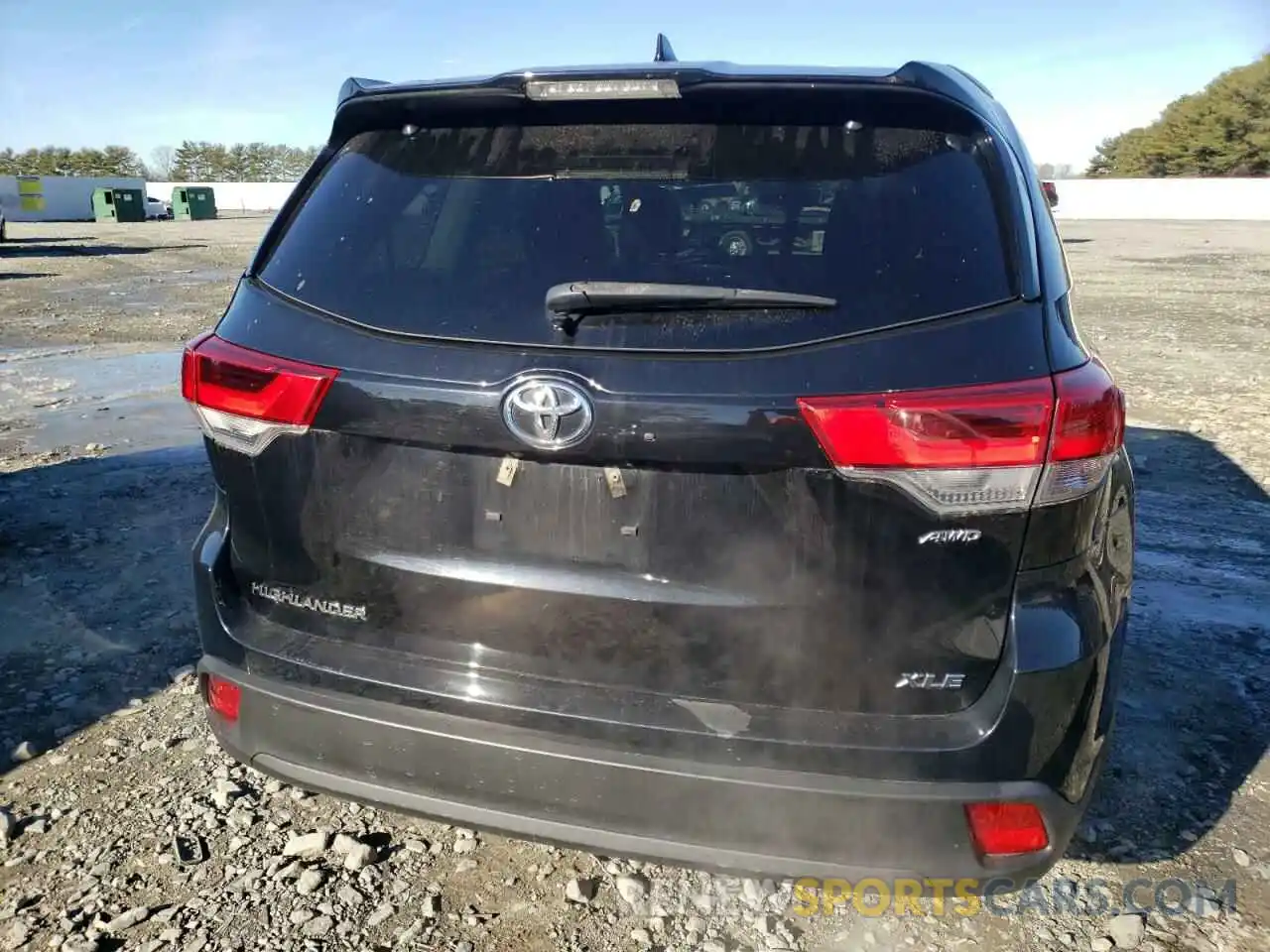 9 Фотография поврежденного автомобиля 5TDJZRFHXKS582006 TOYOTA HIGHLANDER 2019