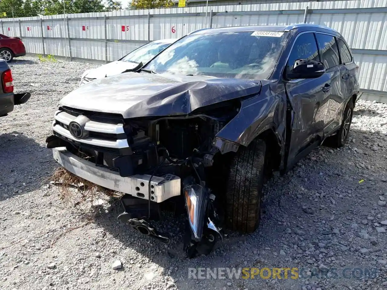 2 Фотография поврежденного автомобиля 5TDJZRFHXKS584340 TOYOTA HIGHLANDER 2019