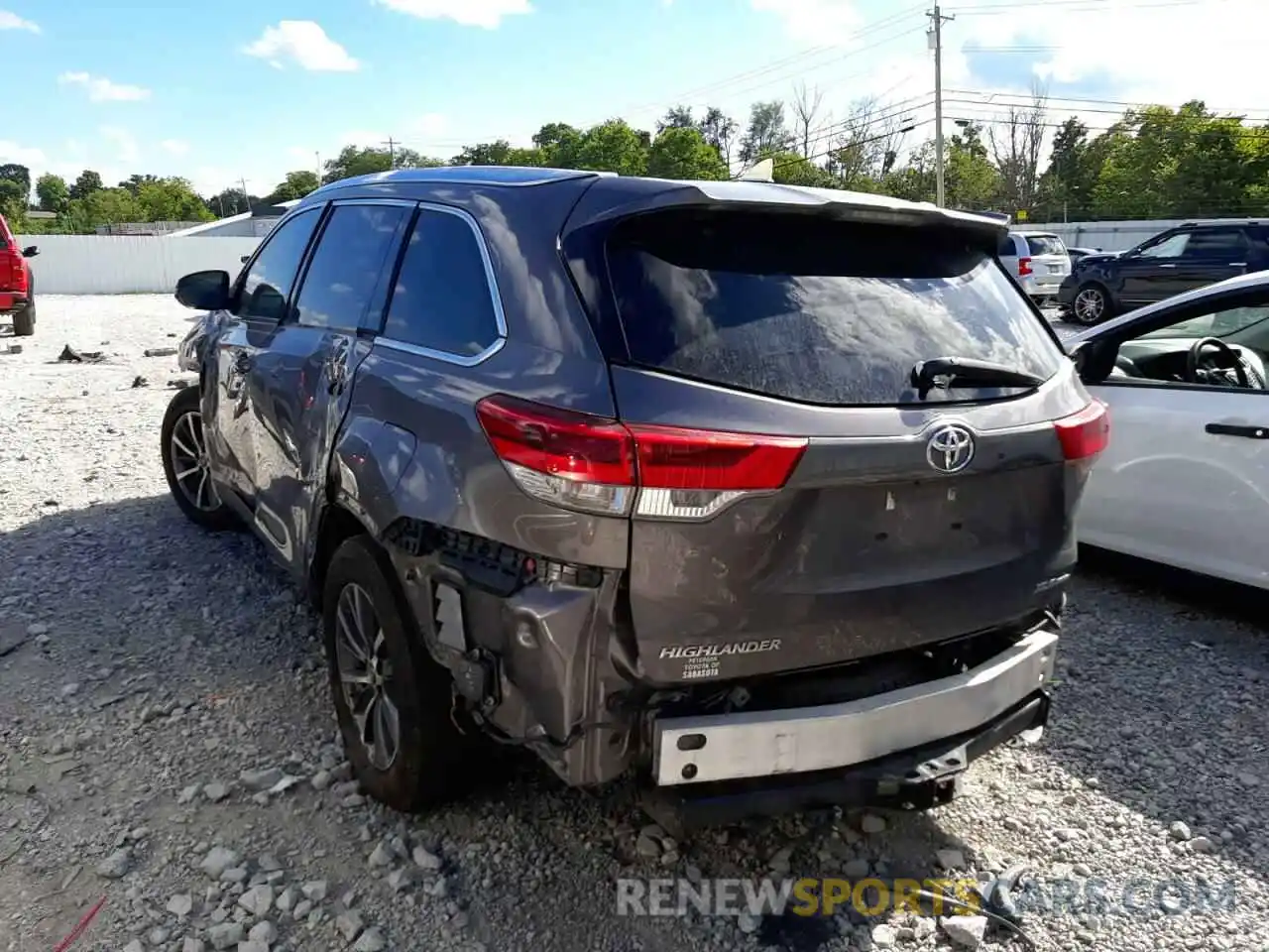 3 Фотография поврежденного автомобиля 5TDJZRFHXKS584340 TOYOTA HIGHLANDER 2019